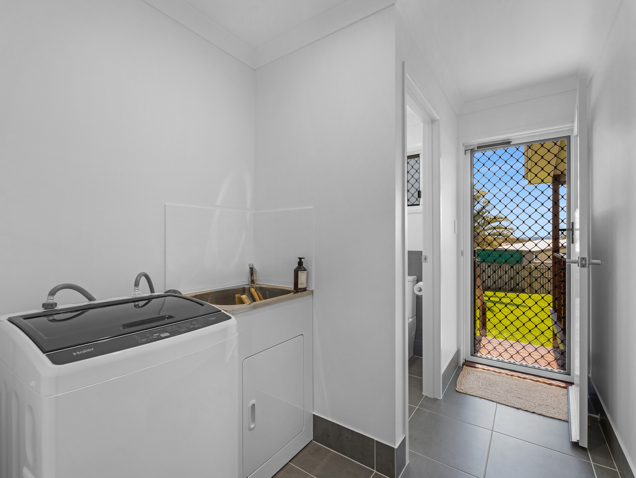 4 Avolet Crescent, RIVER HEADS, QLD 4655 AUS