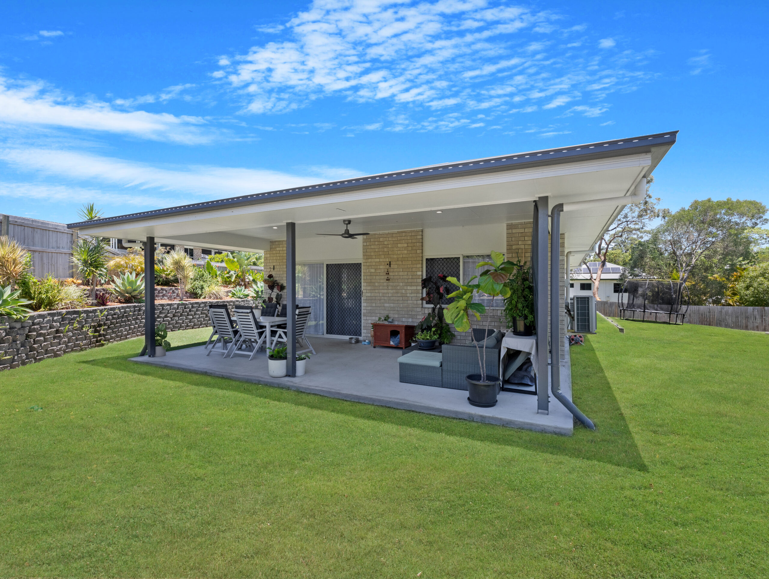 24 Gundesen Drive, URRAWEEN, QLD 4655 AUS