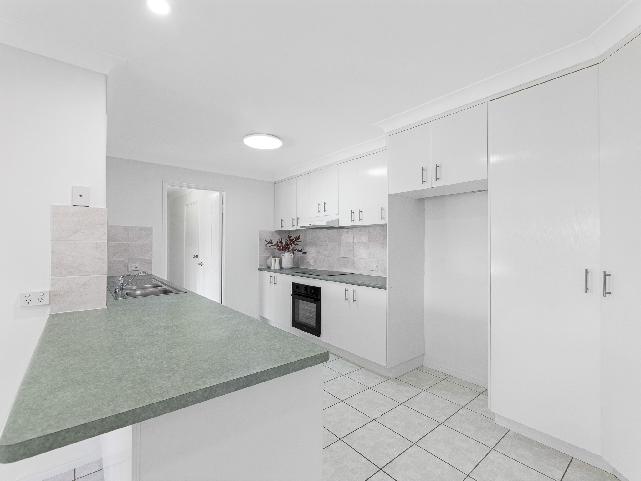 26 Lester Crescent, TORQUAY, QLD 4655 AUS