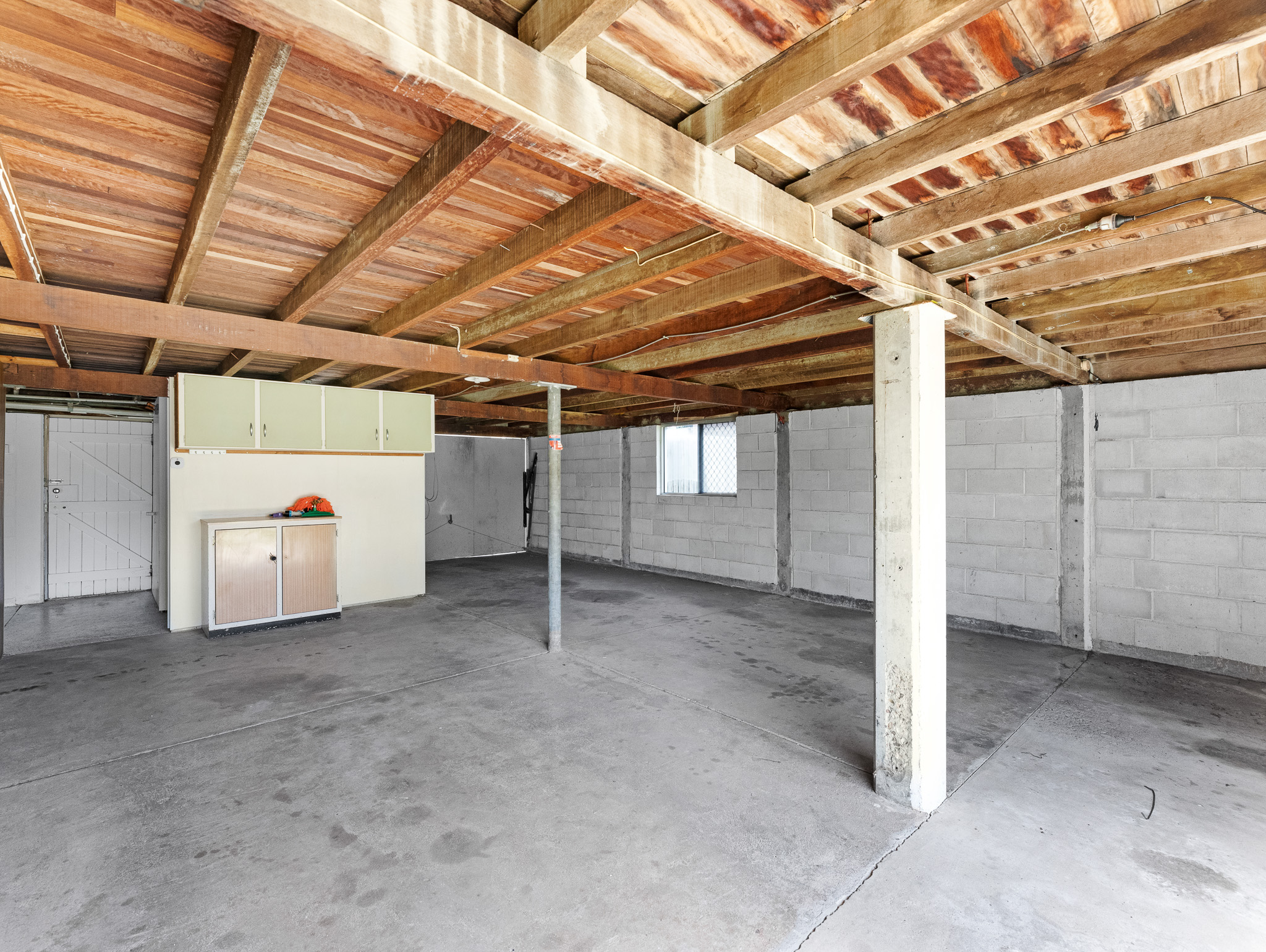 25 Flinders Street, POINT VERNON, QLD 4655 AUS