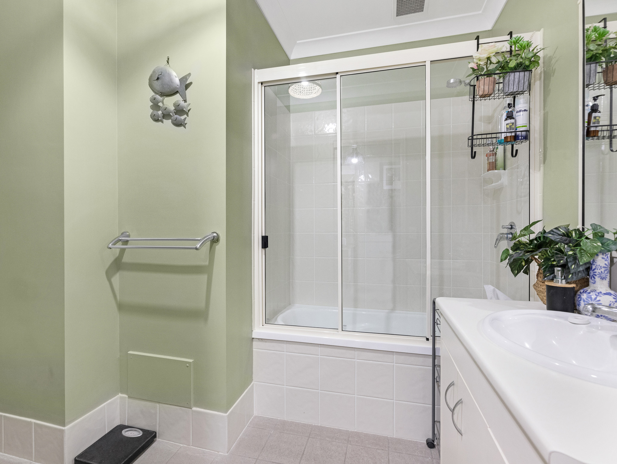 6/320 Esplanade, SCARNESS, QLD 4655 AUS