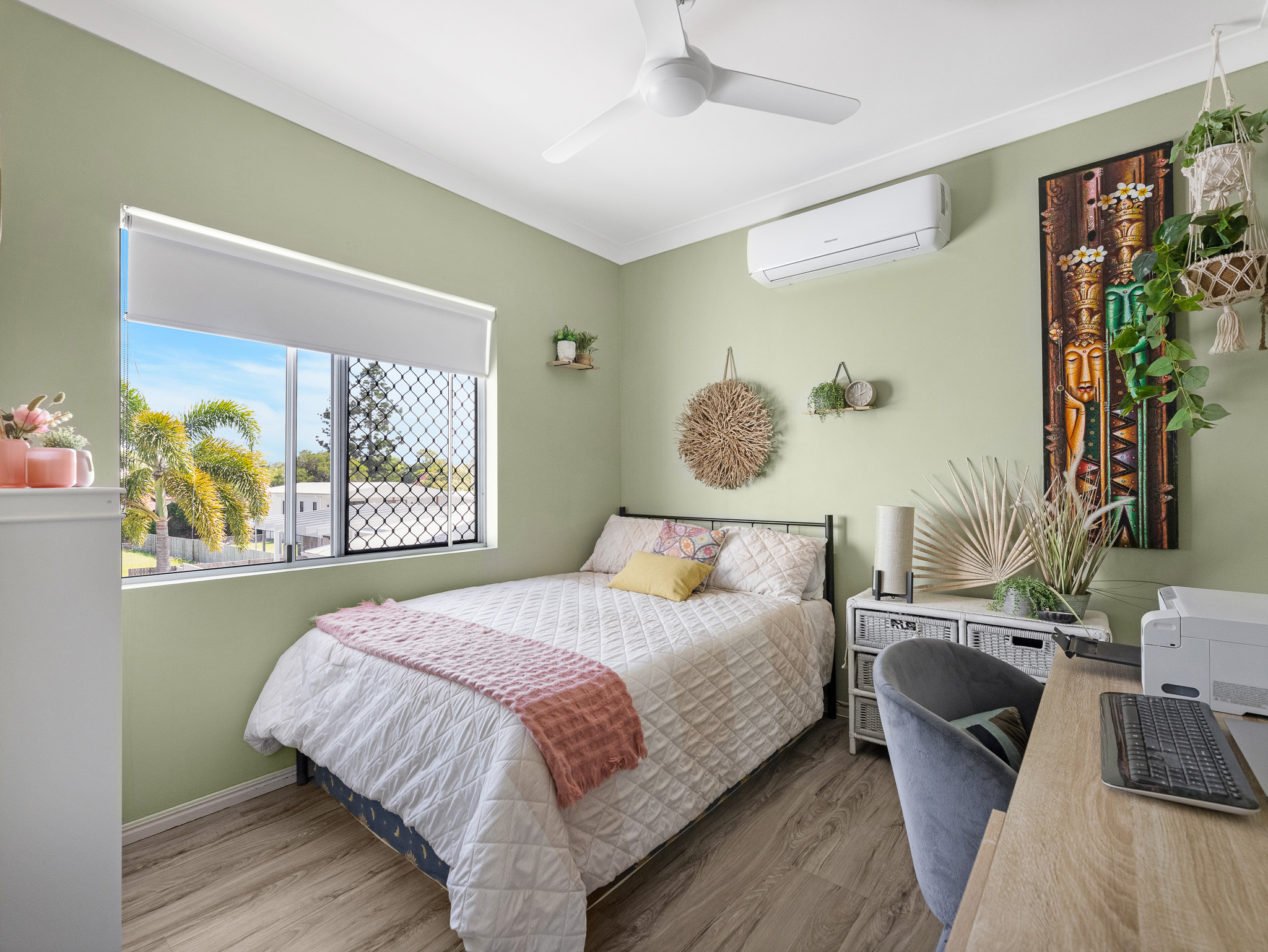 6/320 Esplanade, SCARNESS, QLD 4655 AUS