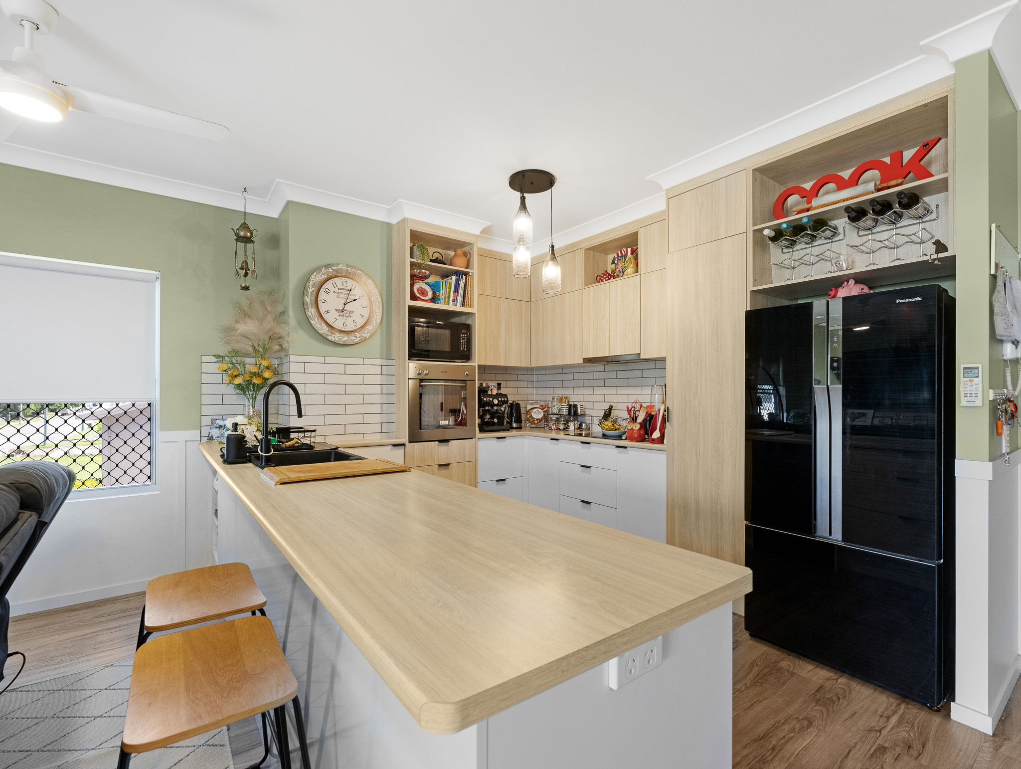 6/320 Esplanade, SCARNESS, QLD 4655 AUS