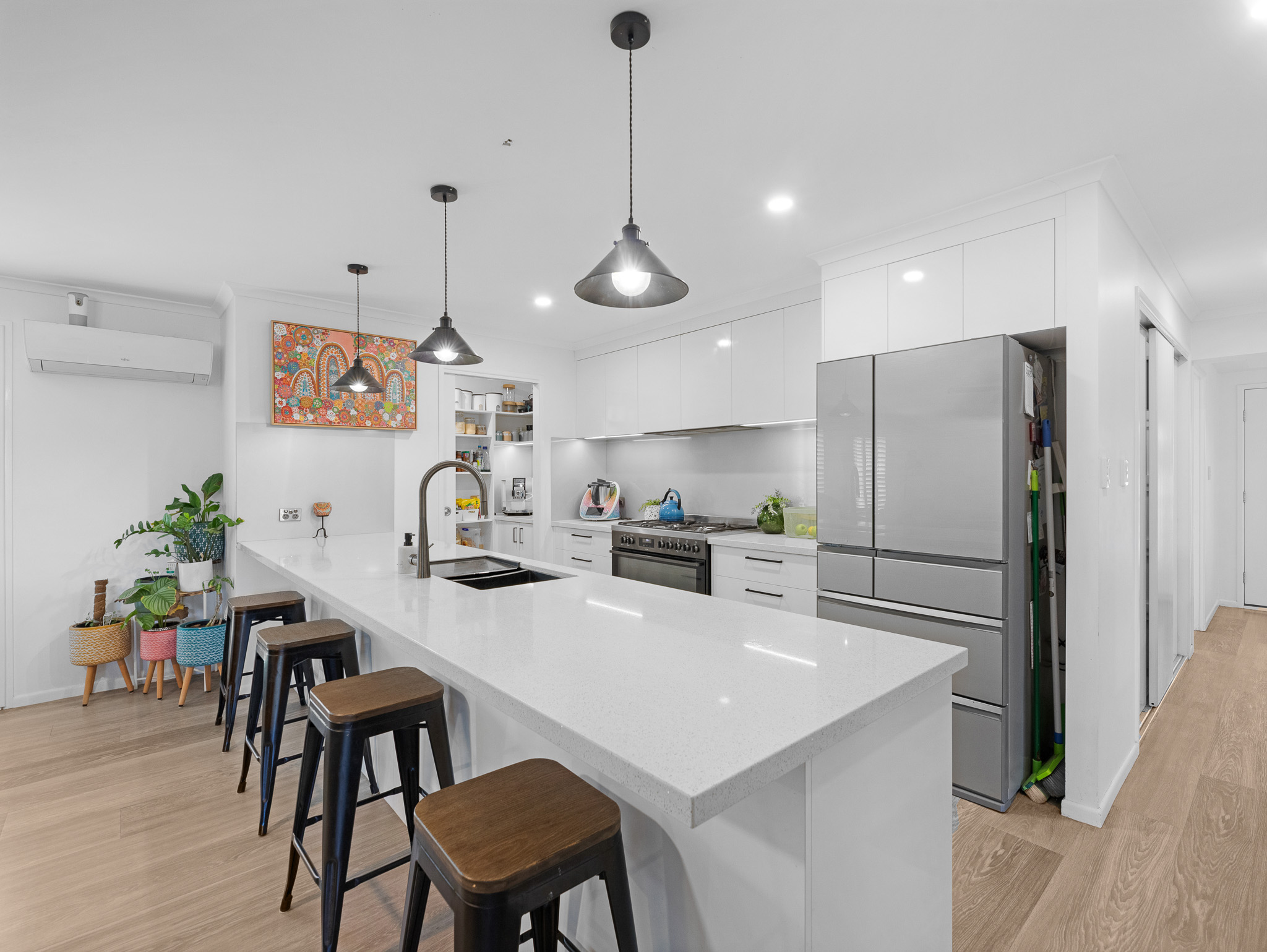 8 Pearl Drive, CRAIGNISH, QLD 4655 AUS