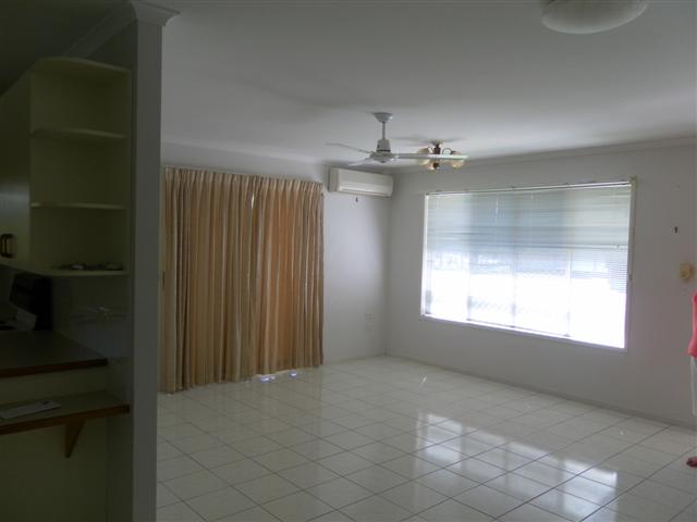 35 Fraser Street, TORQUAY, QLD 4655 AUS