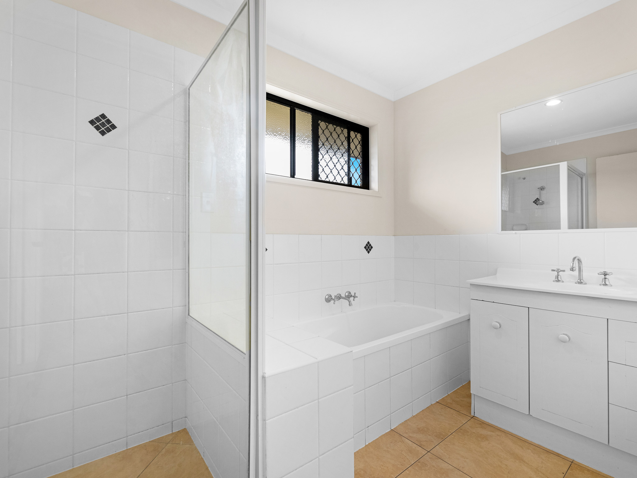 9 Grey Gum Court, URRAWEEN, QLD 4655 AUS