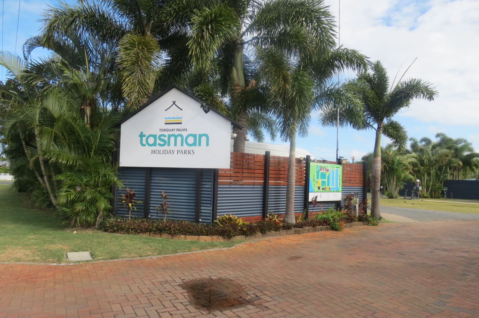 1/67 Truro Street, TORQUAY, QLD 4655 AUS