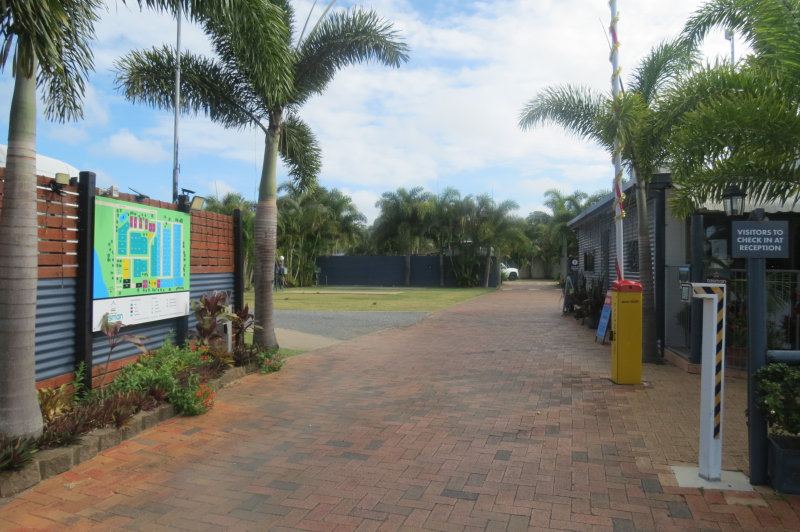 1/67 Truro Street, TORQUAY, QLD 4655 AUS