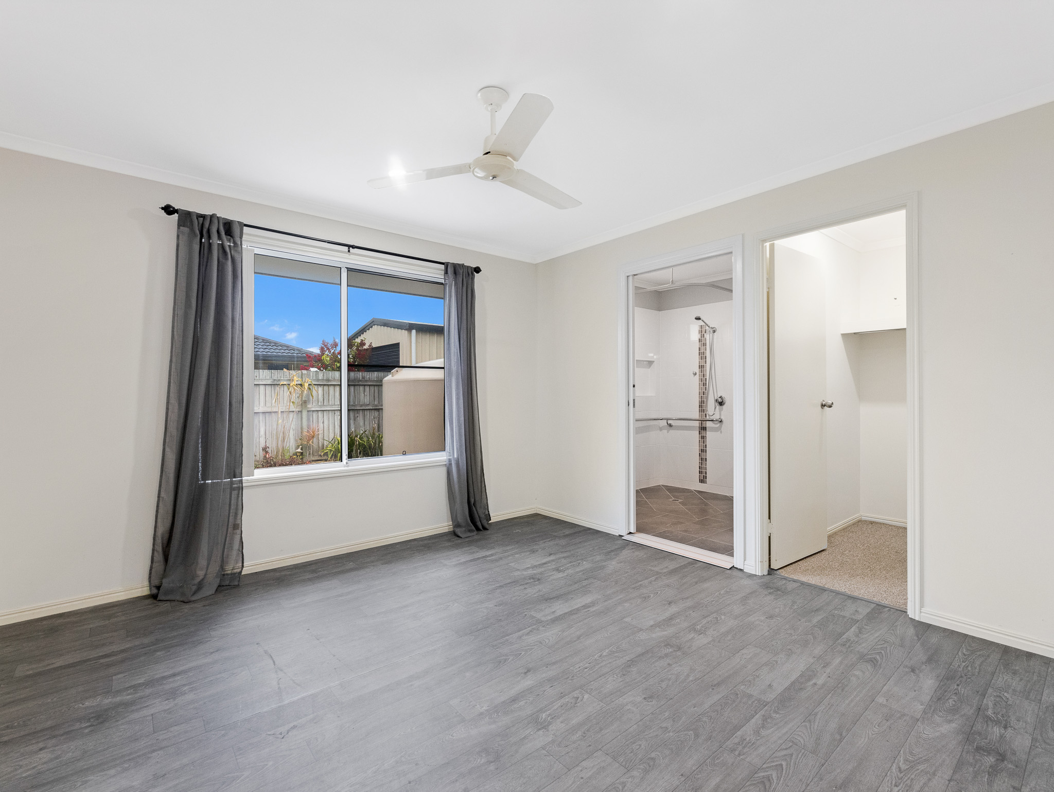 6 Dory Drive, POINT VERNON, QLD 4655 AUS