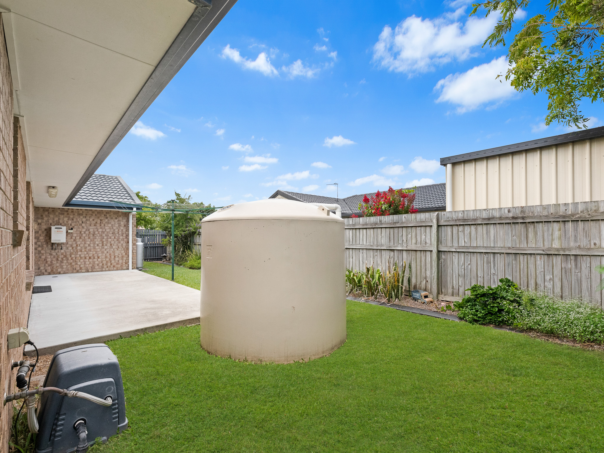 6 Dory Drive, POINT VERNON, QLD 4655 AUS