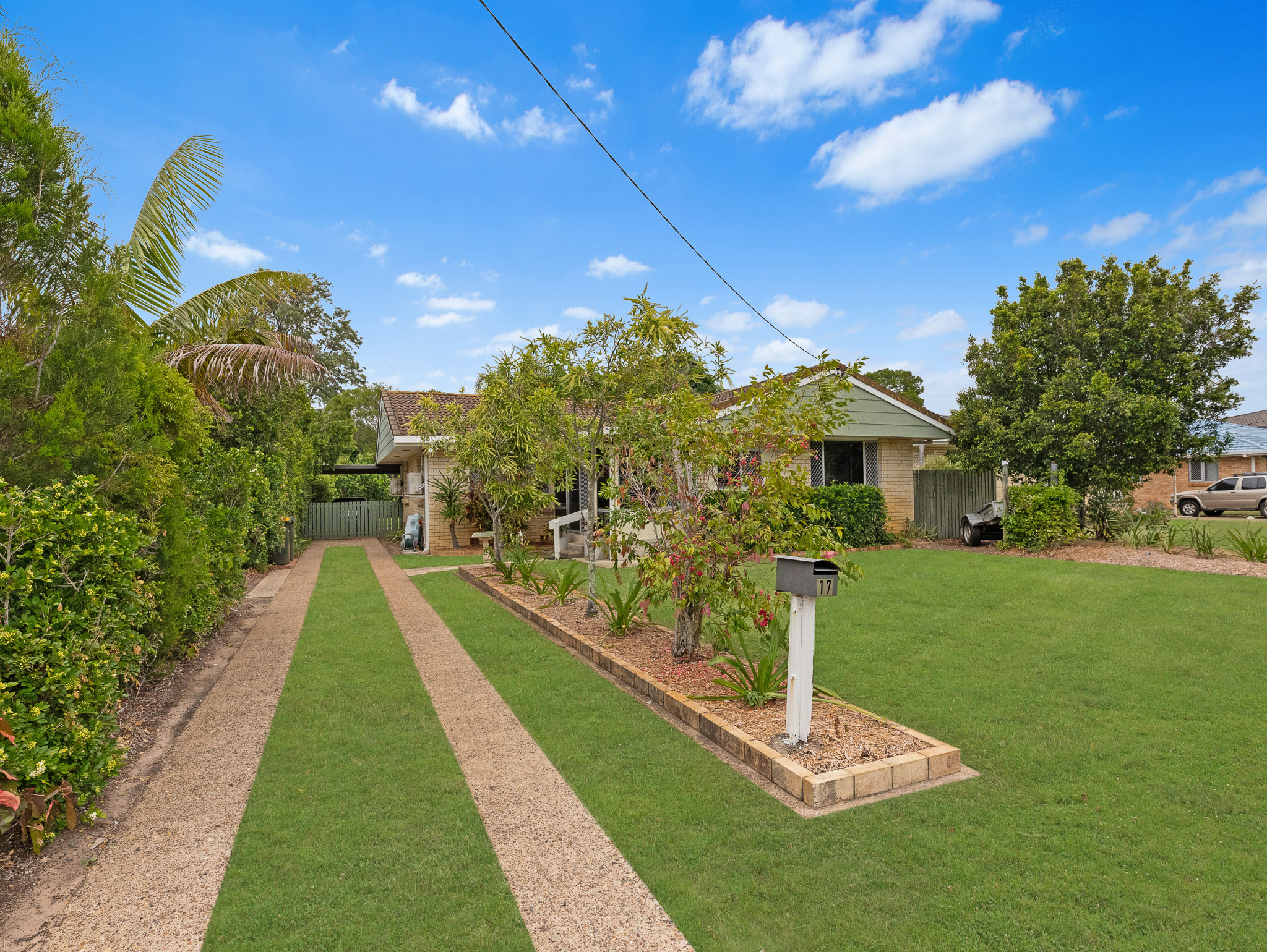 17 Campbell Street, TORQUAY, QLD 4655 AUS