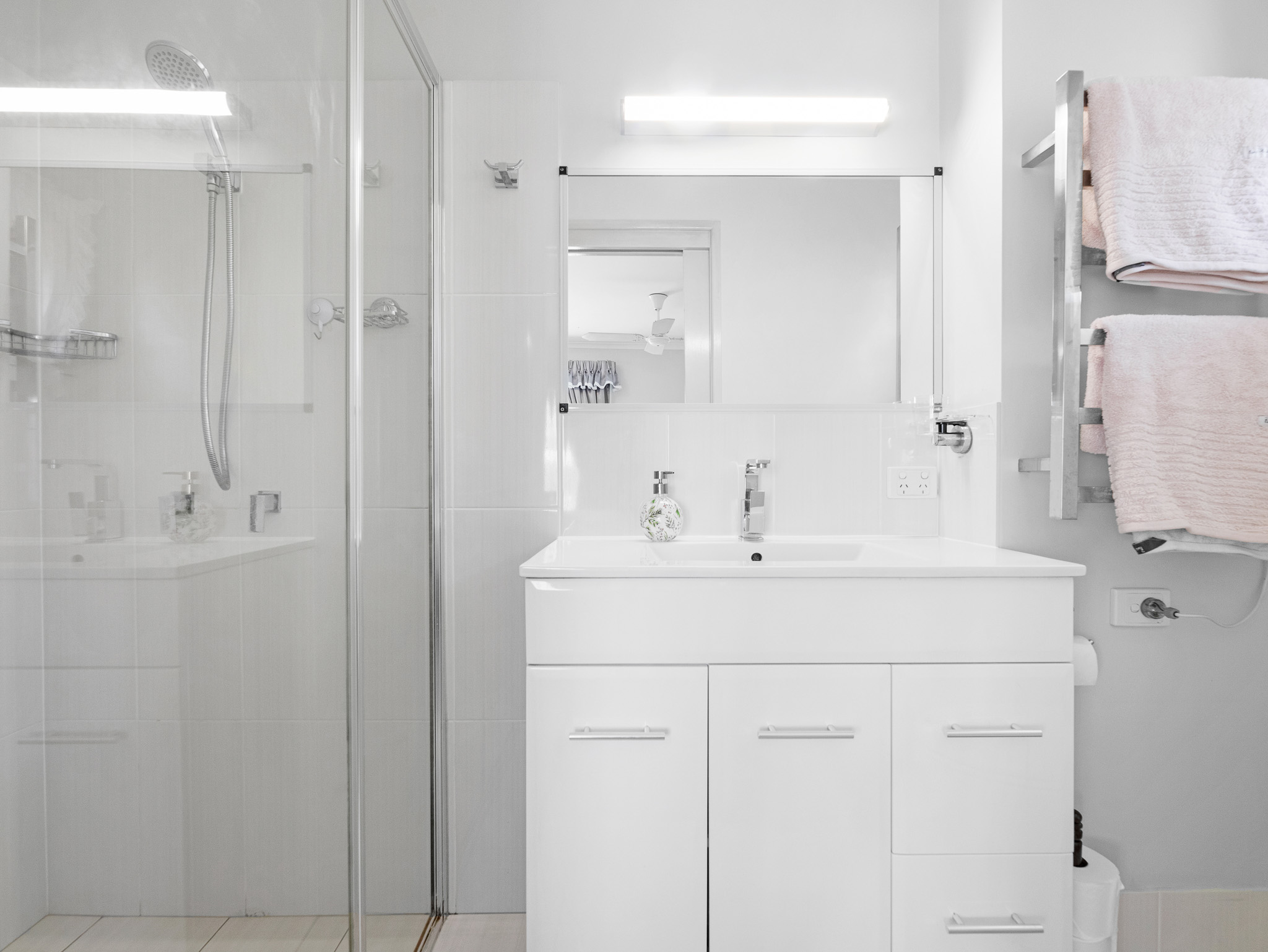 5 Maryanne Court, POINT VERNON, QLD 4655 AUS