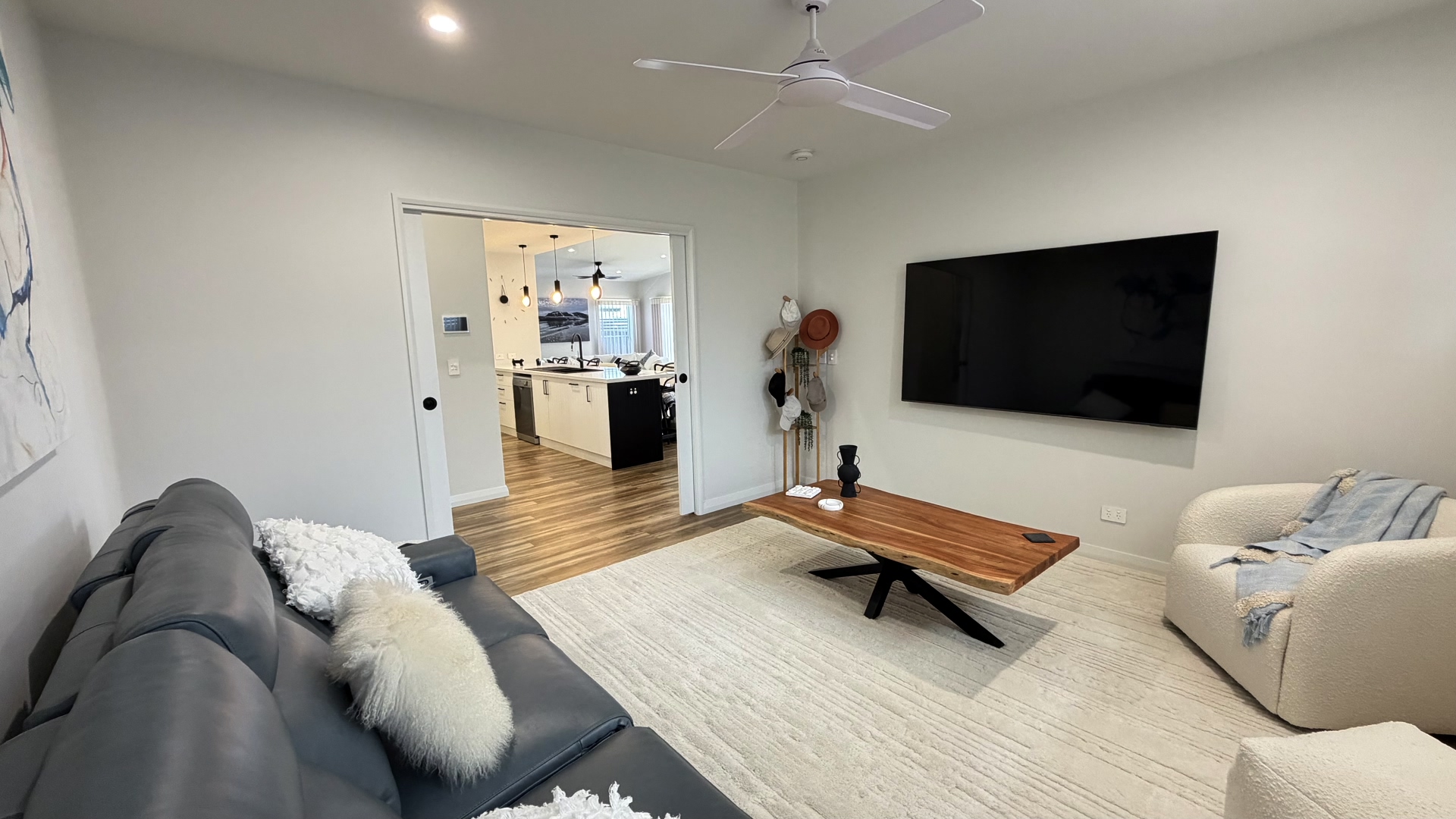 15/77 Spring Way, NIKENBAH, QLD 4655 AUS