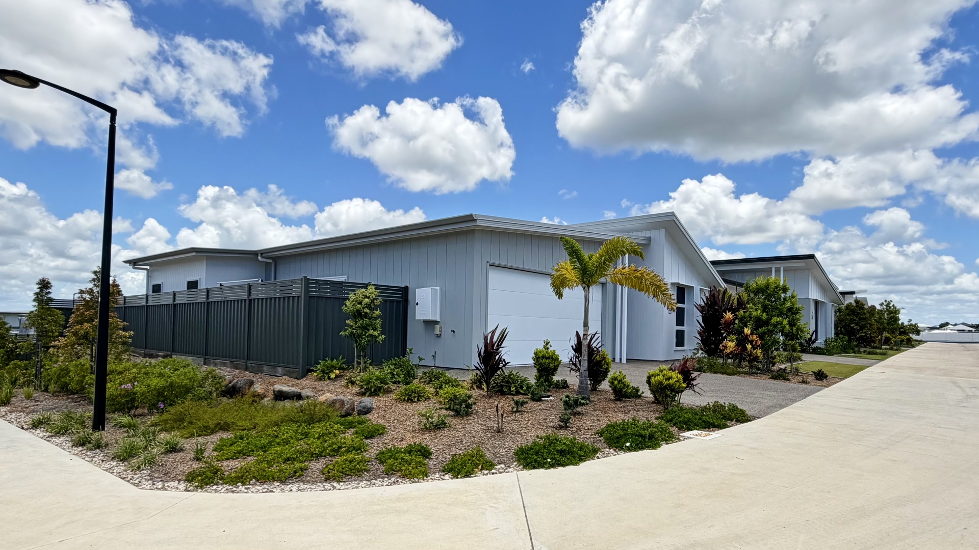 15/77 Spring Way, NIKENBAH, QLD 4655 AUS