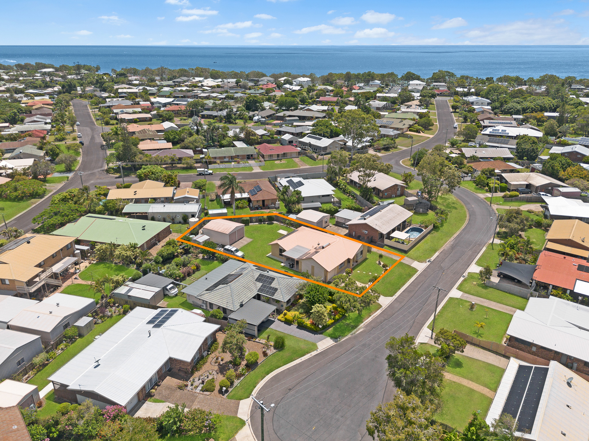 5 Maryanne Court, POINT VERNON, QLD 4655 AUS