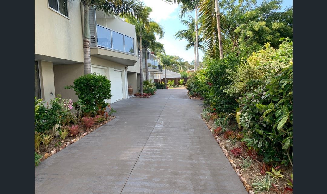 2/194 Cypress Street, URANGAN, QLD 4655 AUS