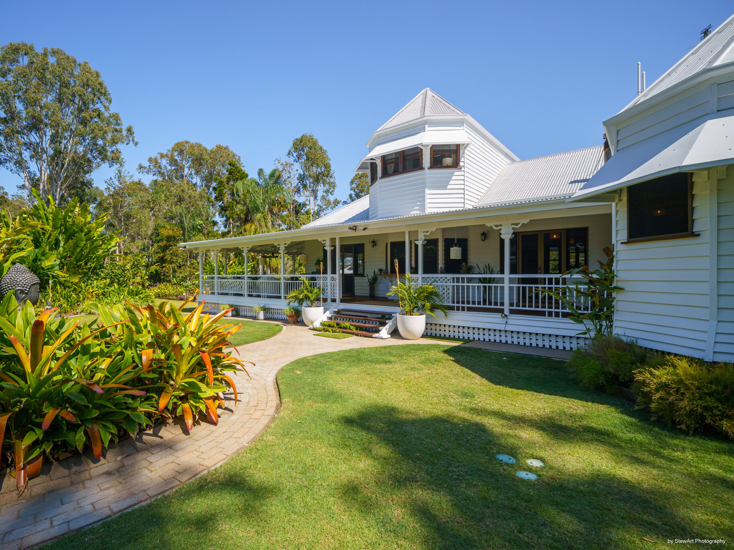 12 Burralong Drive, WONDUNNA, QLD 4655 AUS