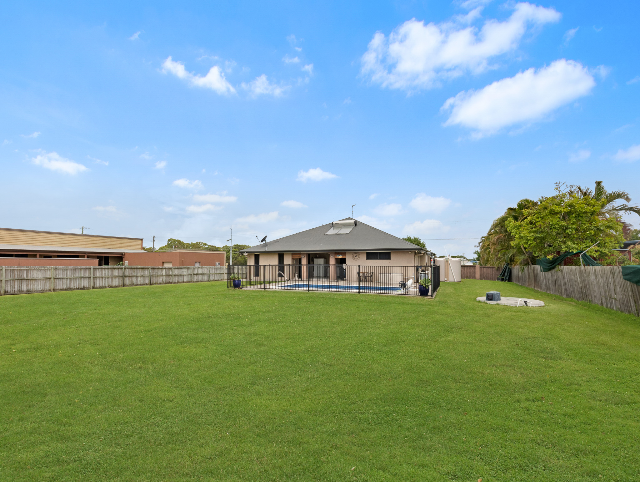 2 Walkers Road, URANGAN, QLD 4655 AUS