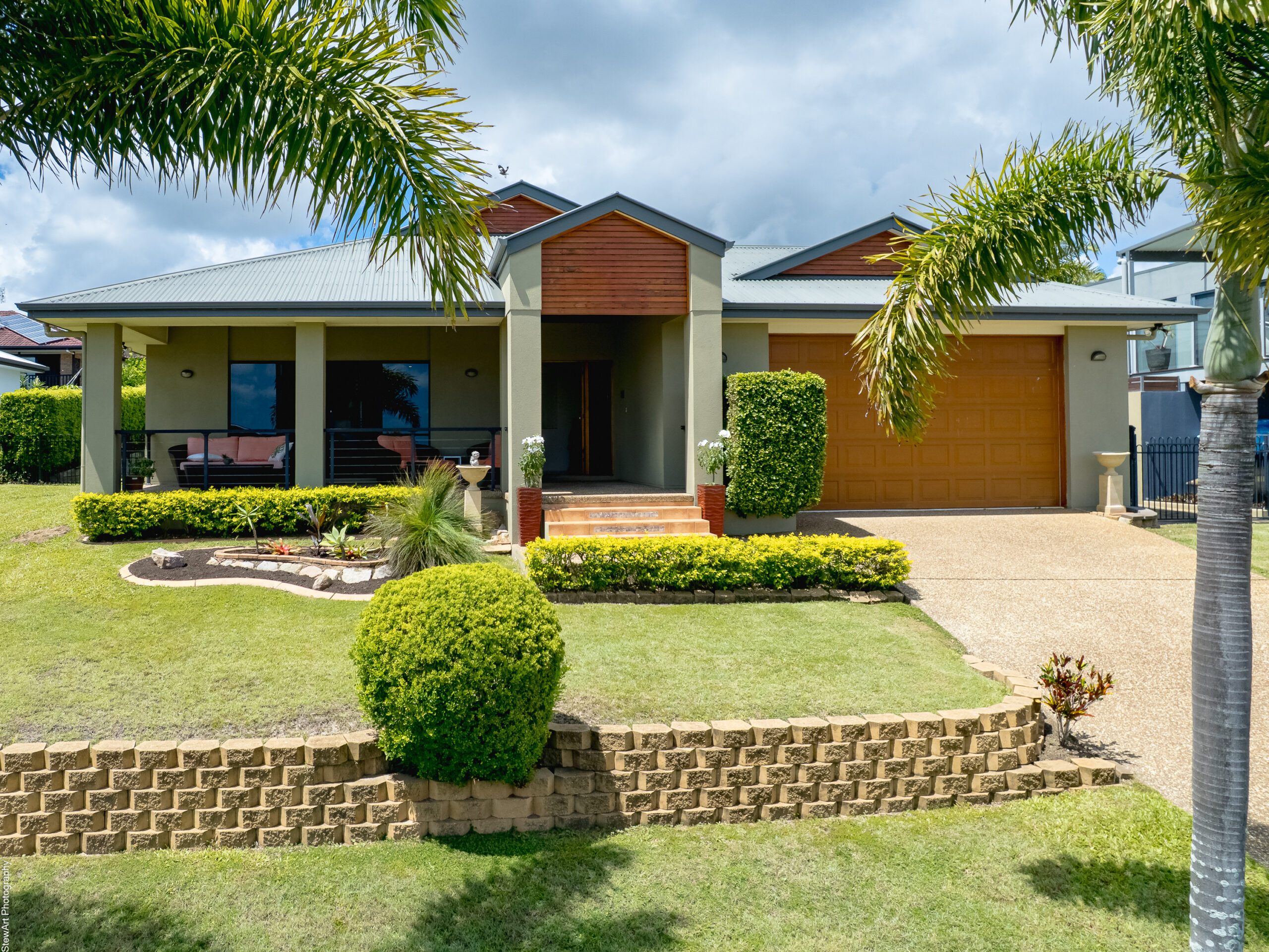 6 Pohlmann Court, SCARNESS, QLD 4655 AUS