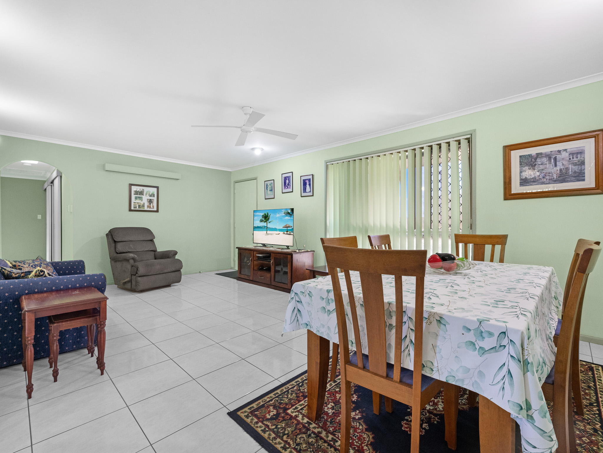38 Paul Drive, POINT VERNON, QLD 4655 AUS