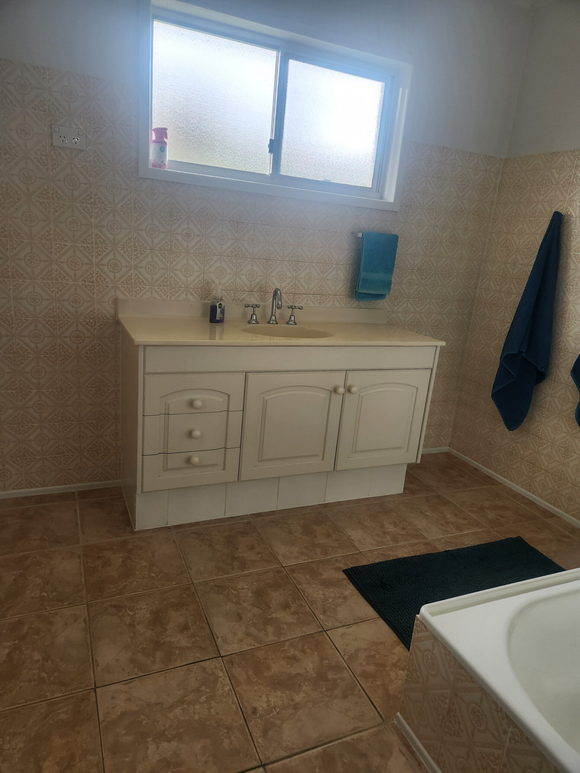 25 Tingira Terrace, SCARNESS, QLD 4655 AUS