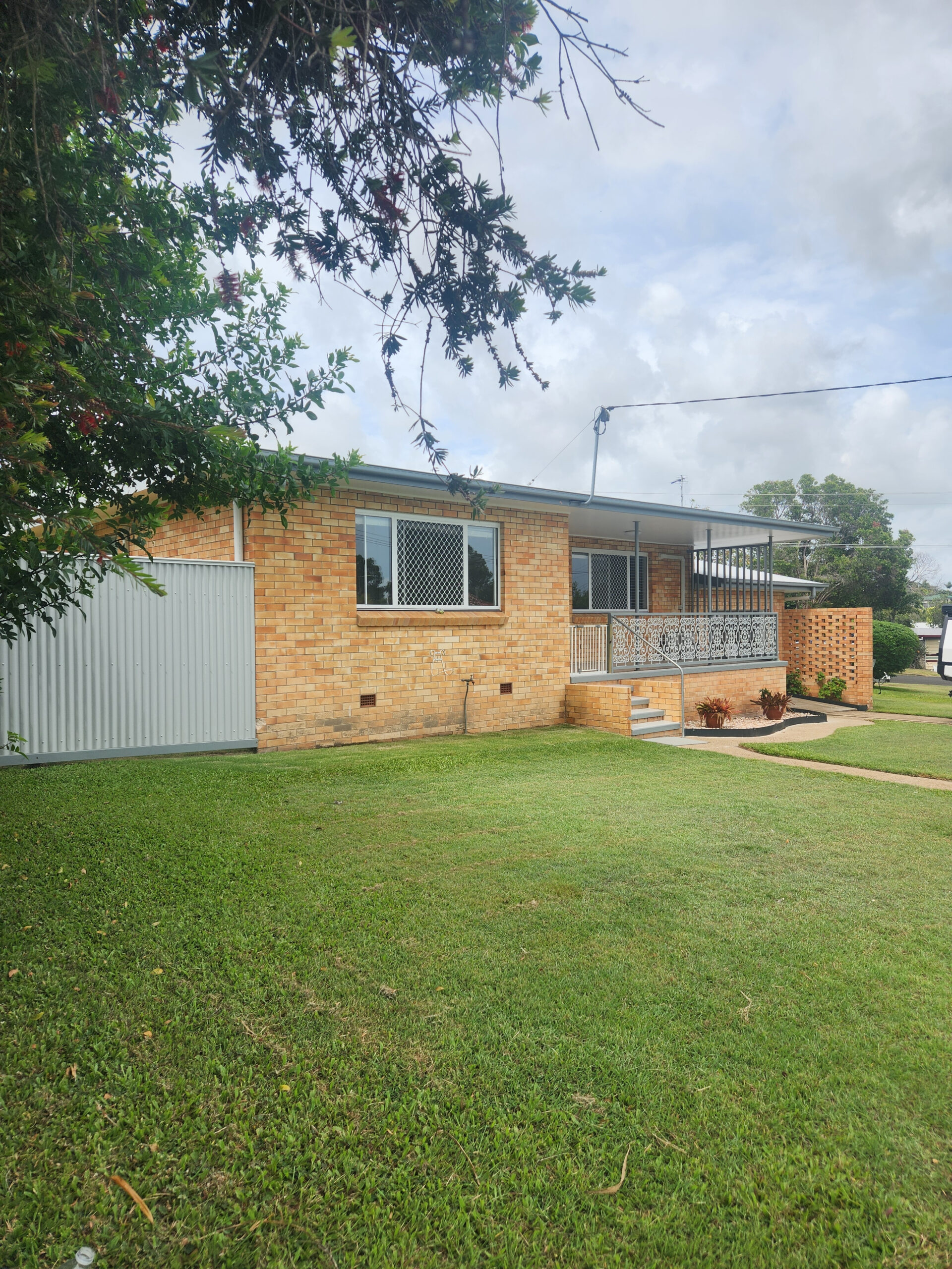 25 Tingira Terrace, SCARNESS, QLD 4655 AUS