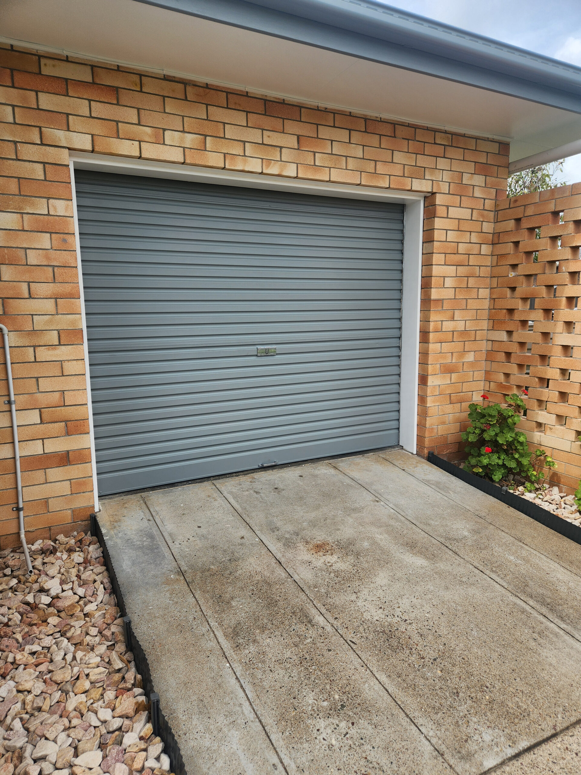 25 Tingira Terrace, SCARNESS, QLD 4655 AUS