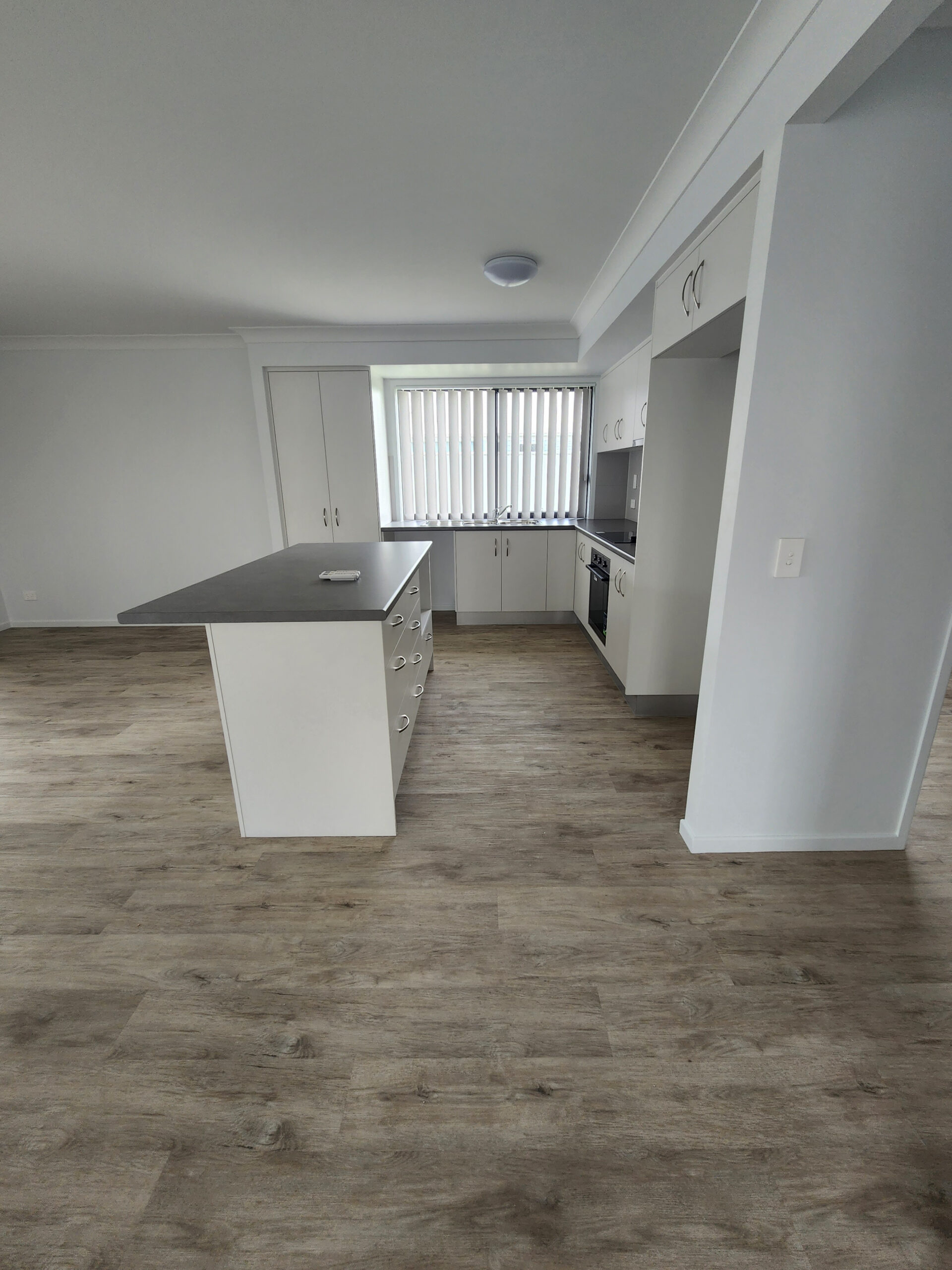 11 Yaringa Avenue, PIALBA, QLD 4655 AUS