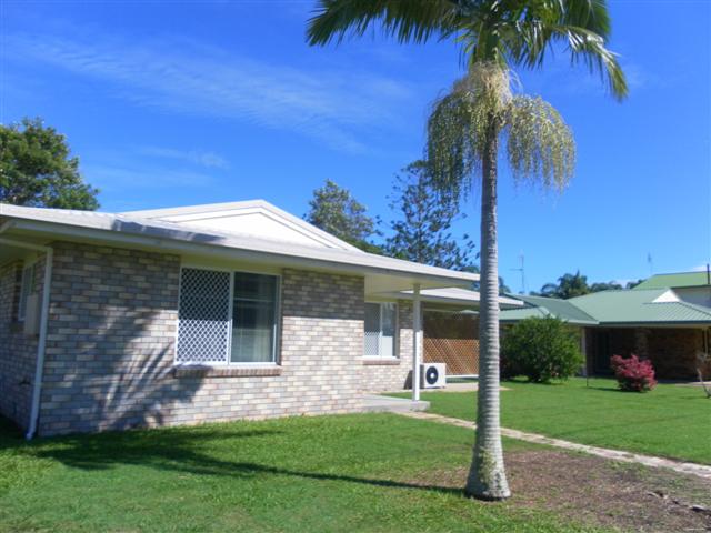 35 Fraser Street, TORQUAY, QLD 4655 AUS