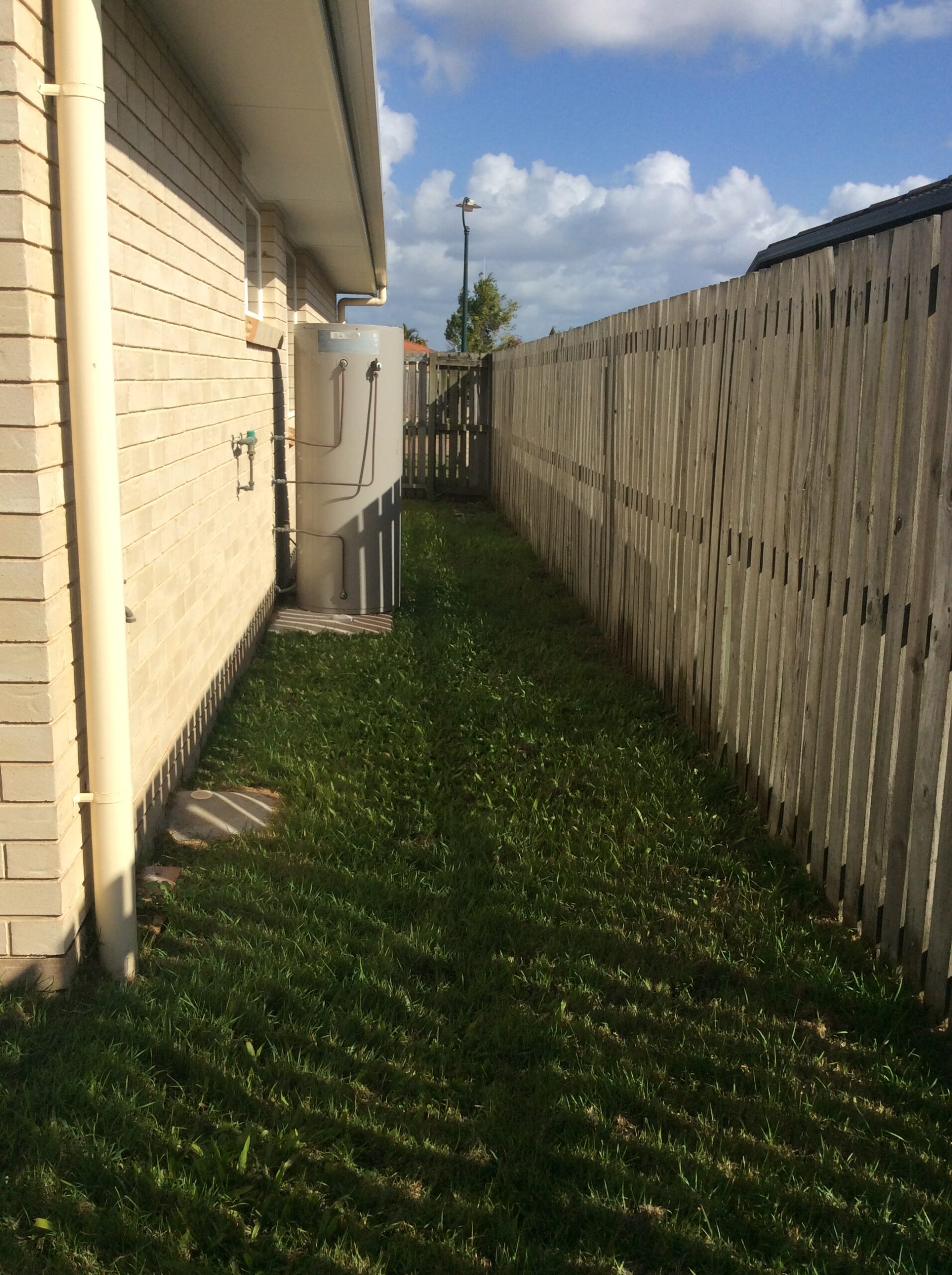 51 Wide Bay Drive, ELI WATERS, QLD 4655 AUS