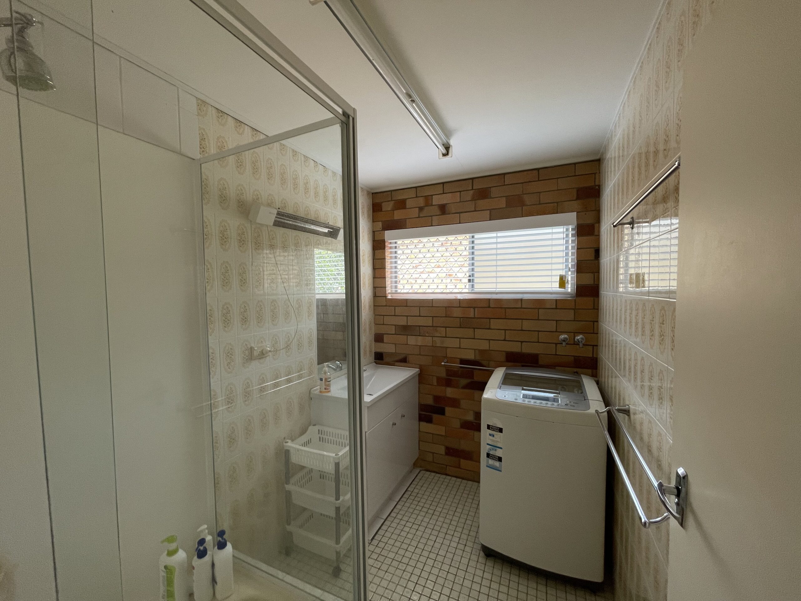 32b Birrabeen Avenue, PIALBA, QLD 4655 AUS