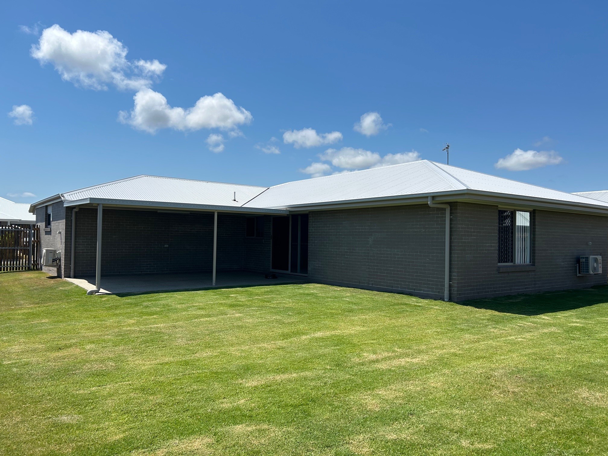 5 Lady Elliot Crescent, ELI WATERS, QLD 4655 AUS