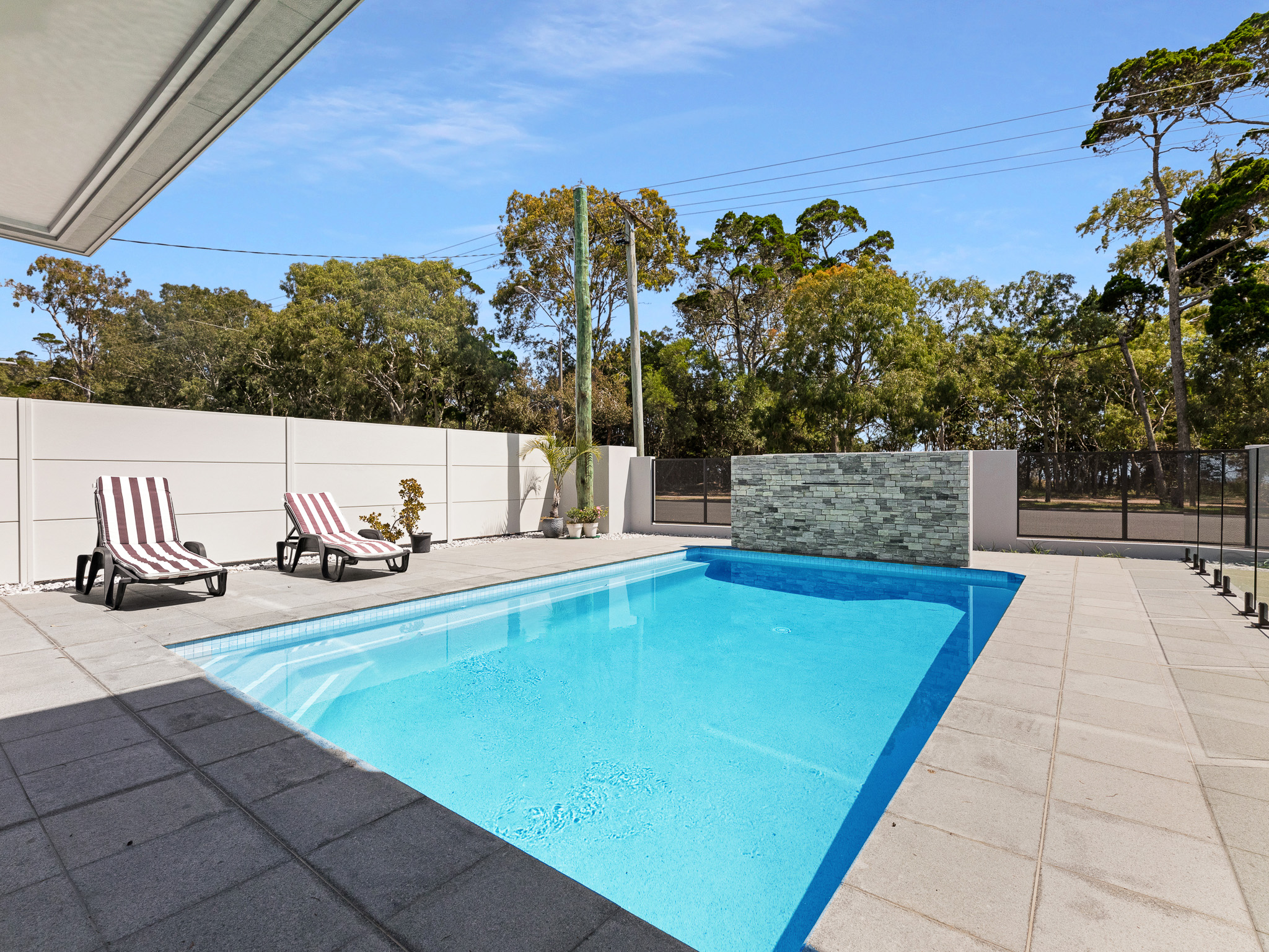 527 Esplanade, URANGAN, QLD 4655 AUS