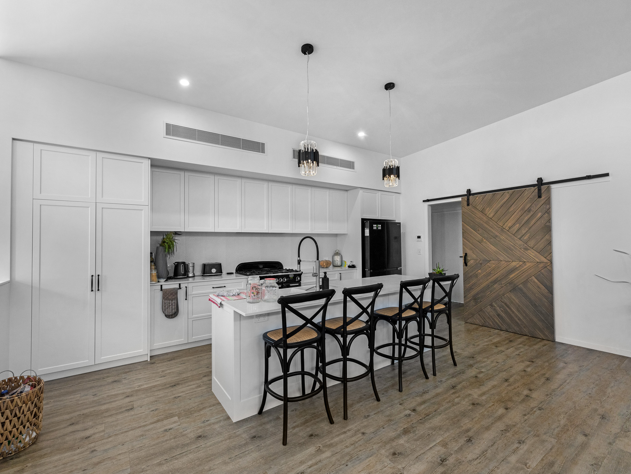 527 Esplanade, URANGAN, QLD 4655 AUS