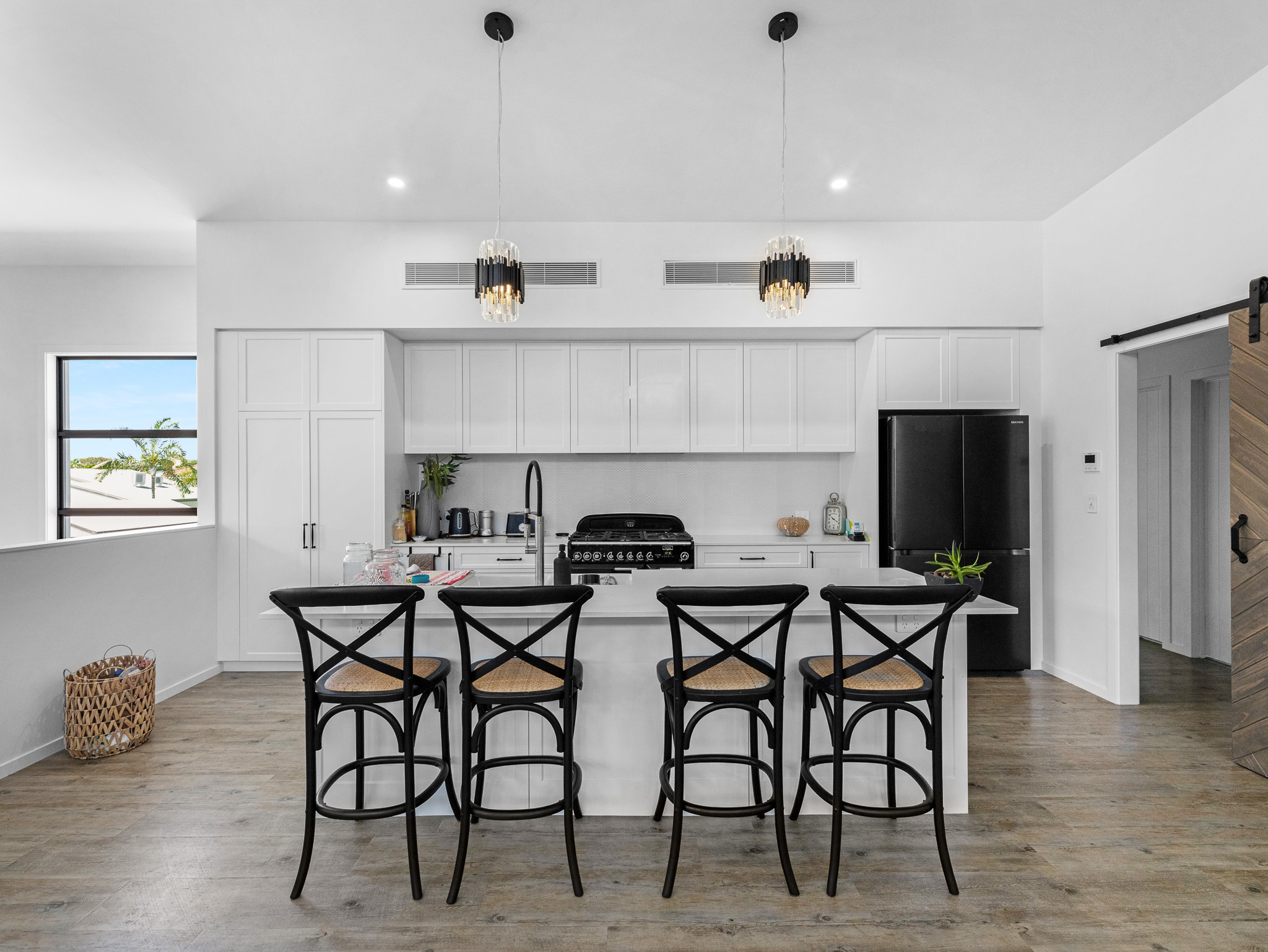 527 Esplanade, URANGAN, QLD 4655 AUS