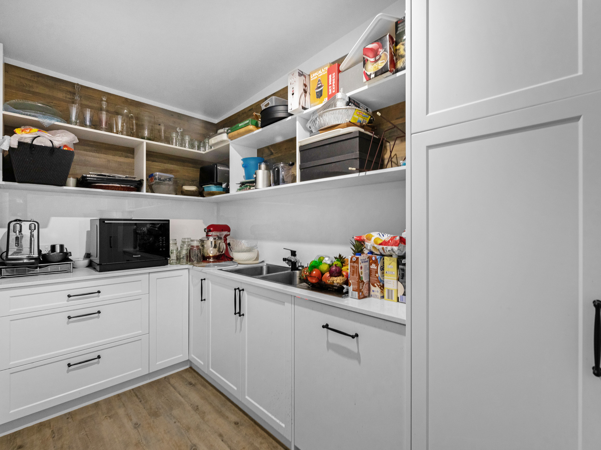 527 Esplanade, URANGAN, QLD 4655 AUS