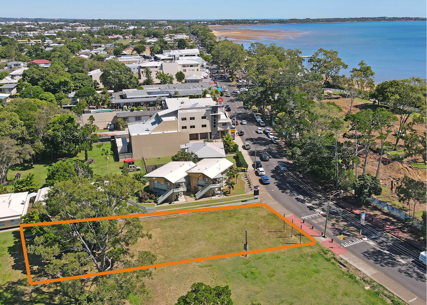 360 Esplanade, SCARNESS, QLD 4655 AUS