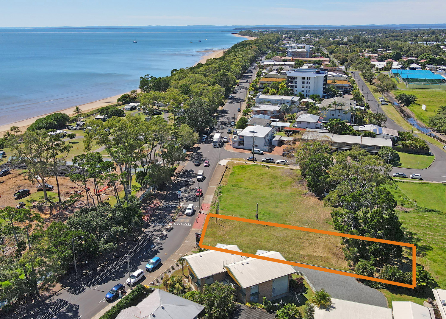 360 Esplanade, SCARNESS, QLD 4655 AUS