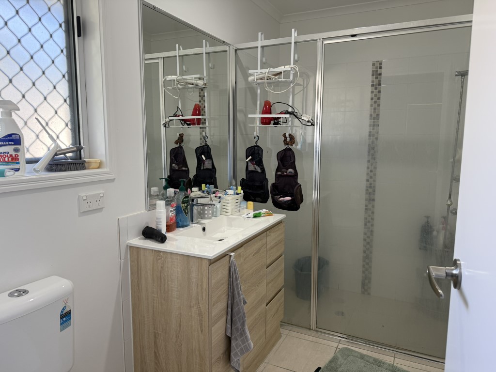 25 Picadilly Circuit, URRAWEEN, QLD 4655 AUS