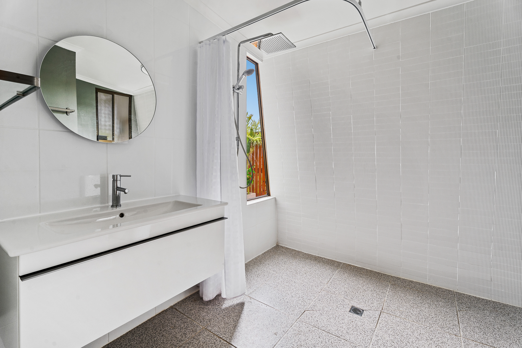 28 Prince Street, URANGAN, QLD 4655 AUS