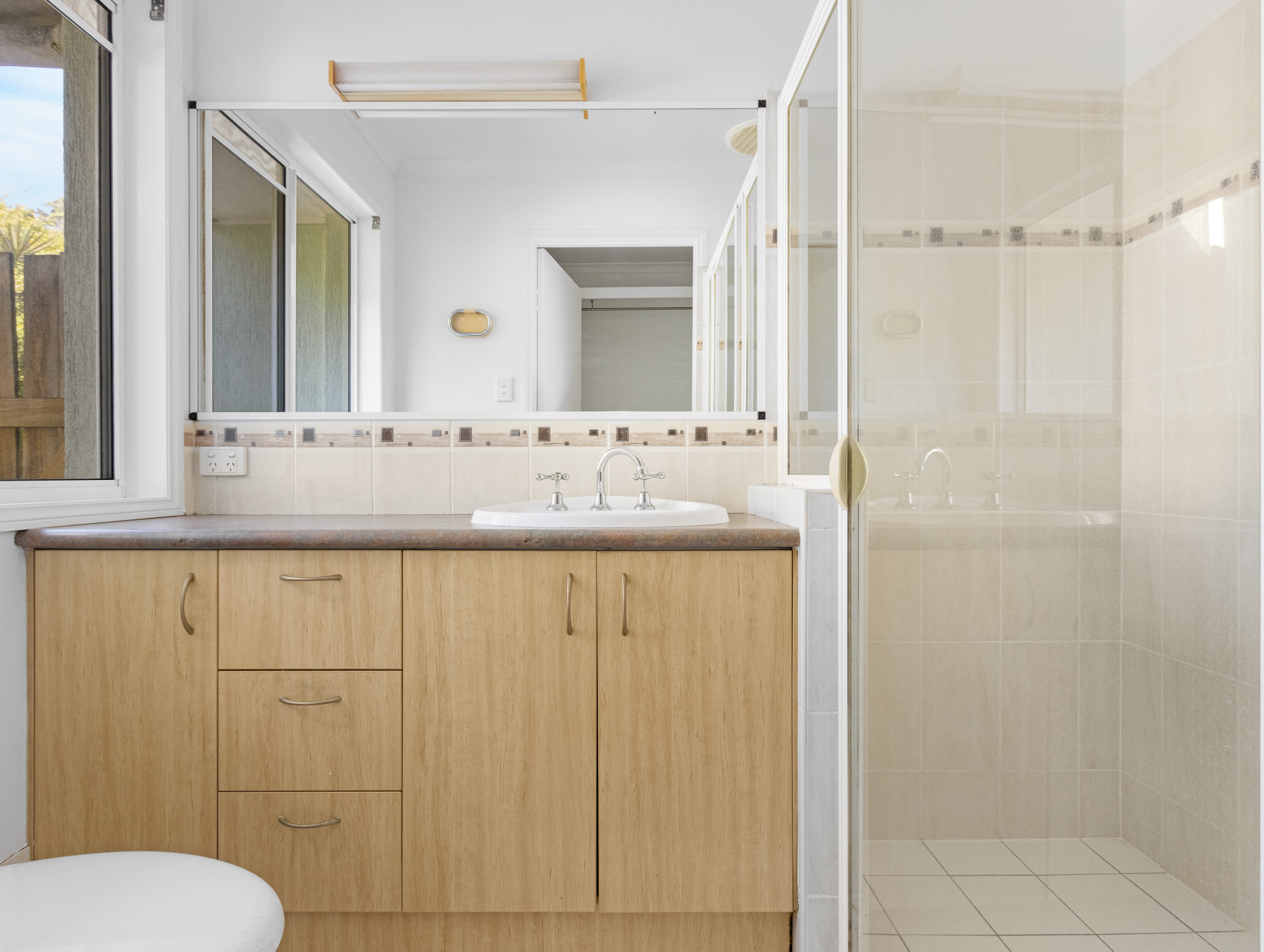 4 Palmwood Drive, DUNDOWRAN BEACH, QLD 4655 AUS