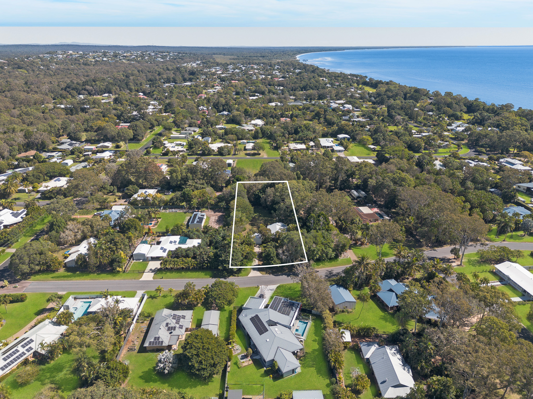 4 Palmwood Drive, DUNDOWRAN BEACH, QLD 4655 AUS