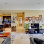 189 Esplanade, POINT VERNON, QLD 4655 AUS