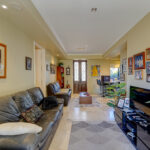 189 Esplanade, POINT VERNON, QLD 4655 AUS