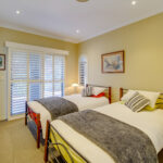 189 Esplanade, POINT VERNON, QLD 4655 AUS