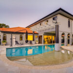 189 Esplanade, POINT VERNON, QLD 4655 AUS