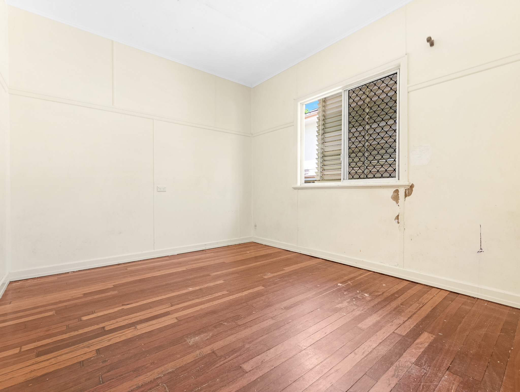 64 King Street, URANGAN, QLD 4655 AUS