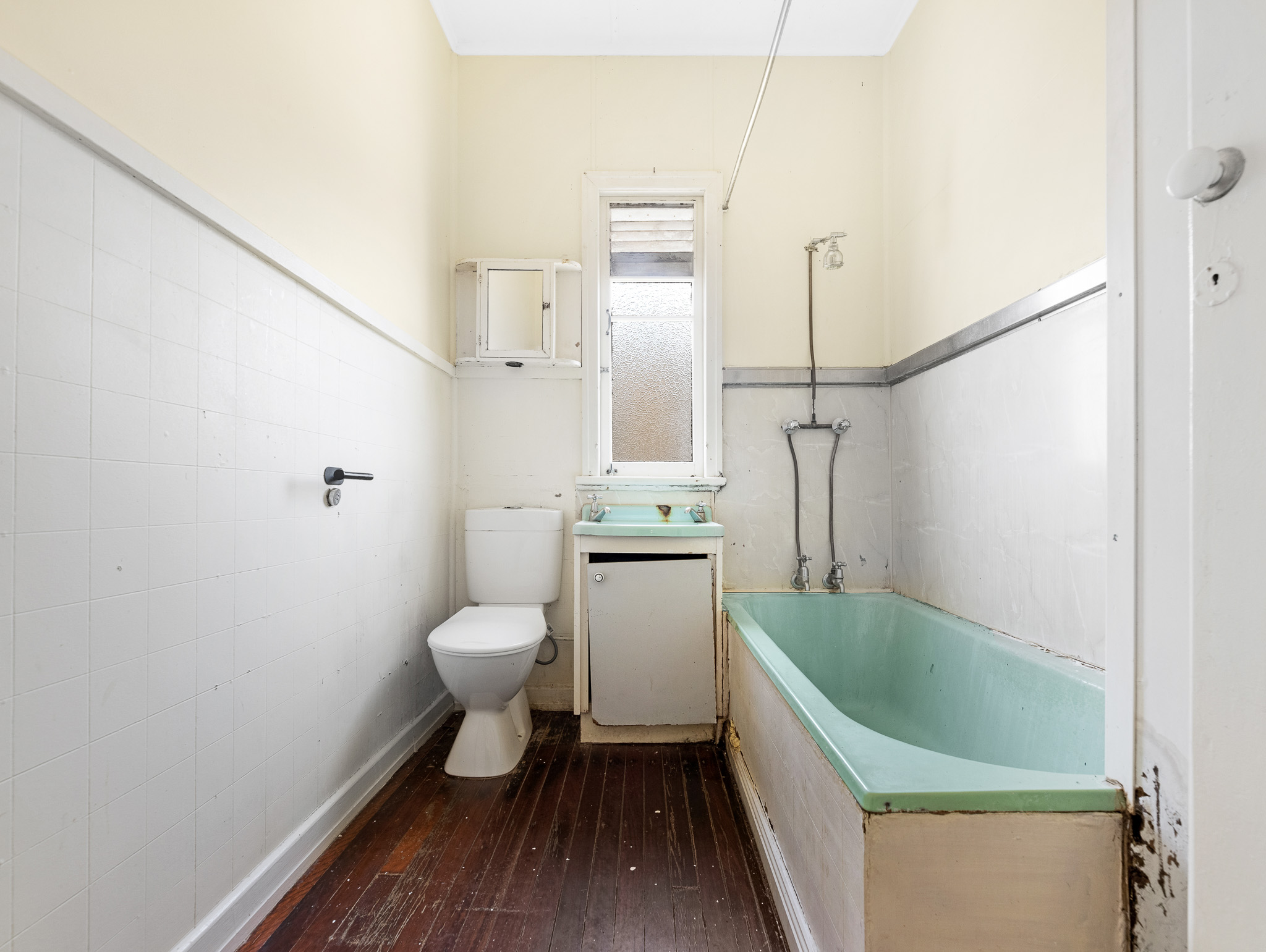 64 King Street, URANGAN, QLD 4655 AUS