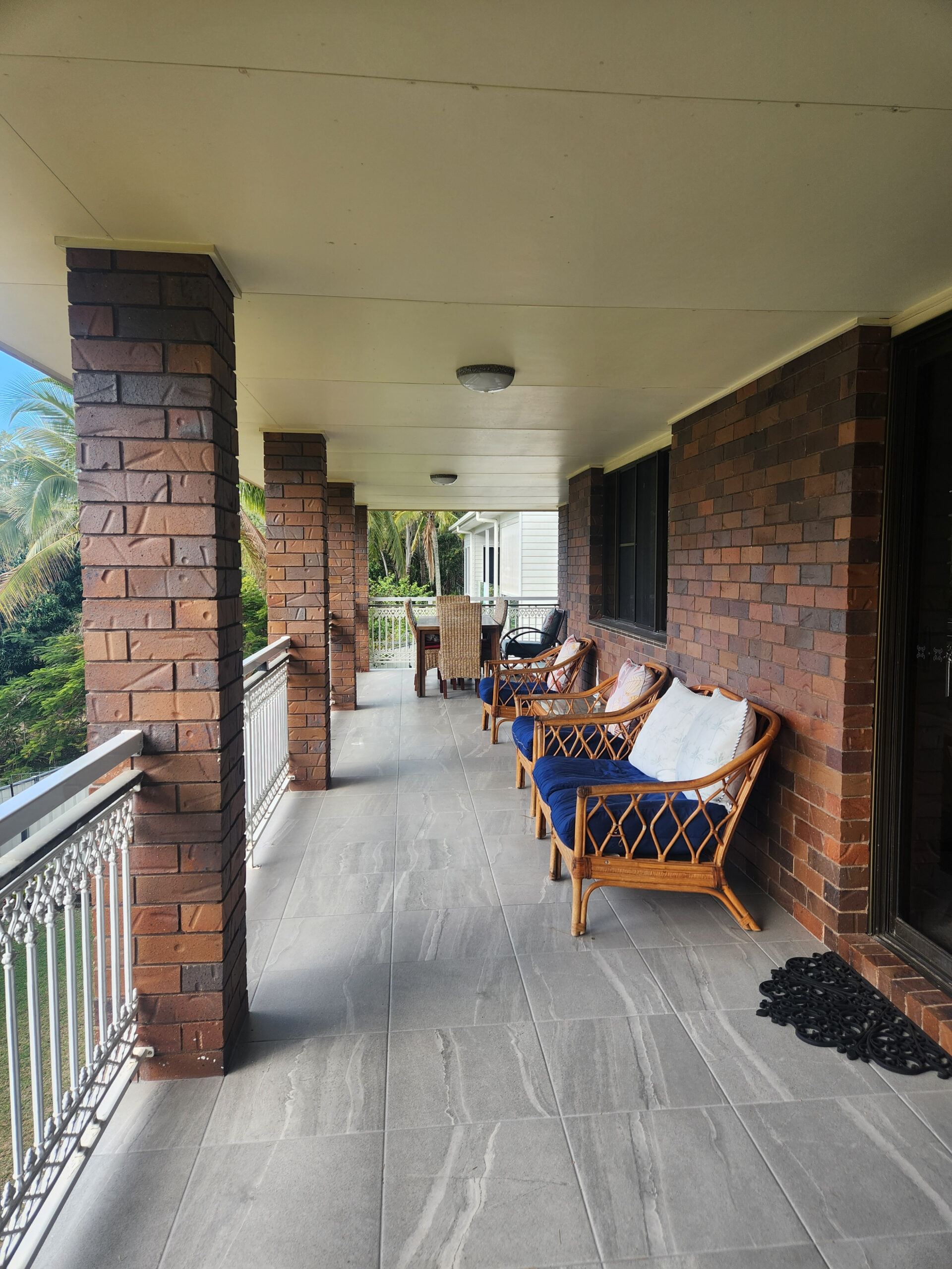 16 Mant Street, POINT VERNON, QLD 4655 AUS