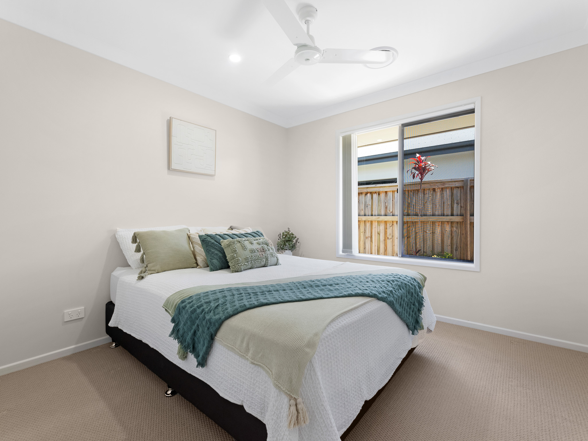 4 Seagull Circuit, POINT VERNON, QLD 4655 AUS